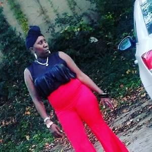 Meet your Posher, Virginia